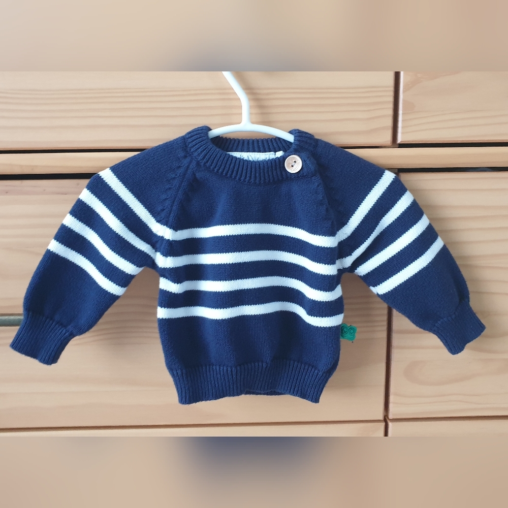 Newborn Baby Boy Navy and White Striped Sweater. Size EU 56 / US 0 To 3 Months.